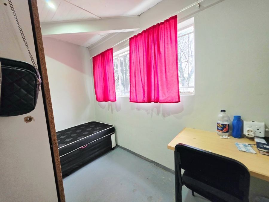 11 Bedroom Property for Sale in Brandwag Free State